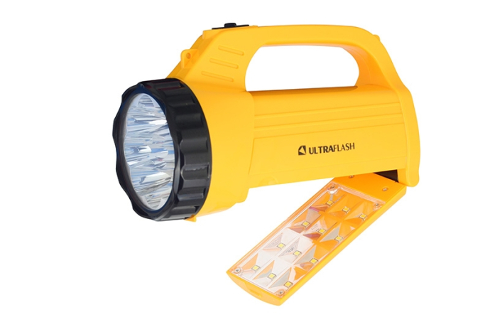 Ручной светодиодный прожекторный фонарь на аккумуляторе. Дальность 25м. Ultraflash LED3819CSM 12860