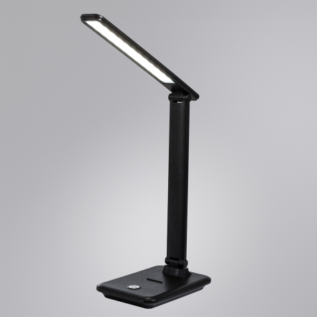 Нарушена упаковка! <618700> Офисная настольная лампа Arte Lamp Cambridge A5123LT-1BK