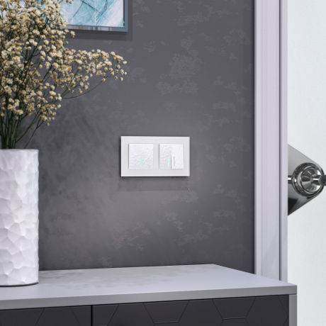 Выключатель одноклавишный с подсветкой без рамки Werkel Hammer белый W1210101