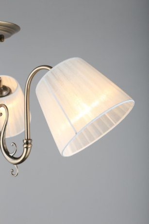 Люстра на штанге Omnilux Leonessa OML-29117-03 