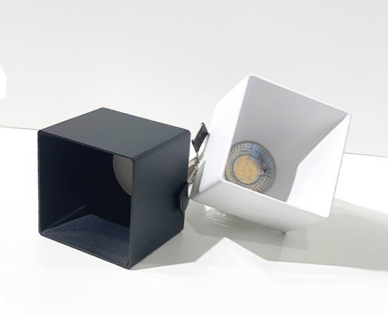 Встраиваемый светильник Italline DL 3024 DL 3024 white 