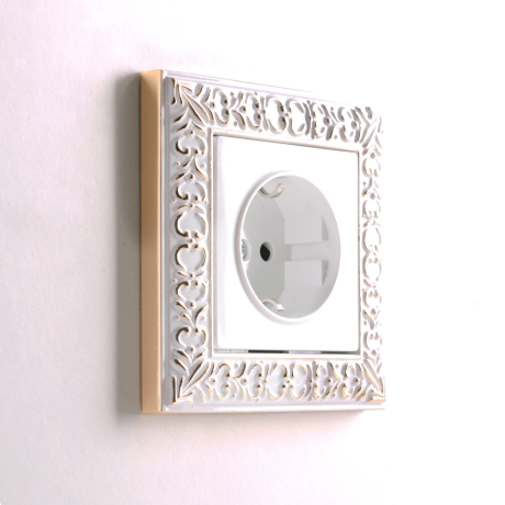 Розетка с заземлением, без рамки Werkel белый W1171001