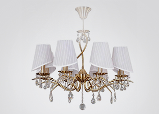 Люстра в зал